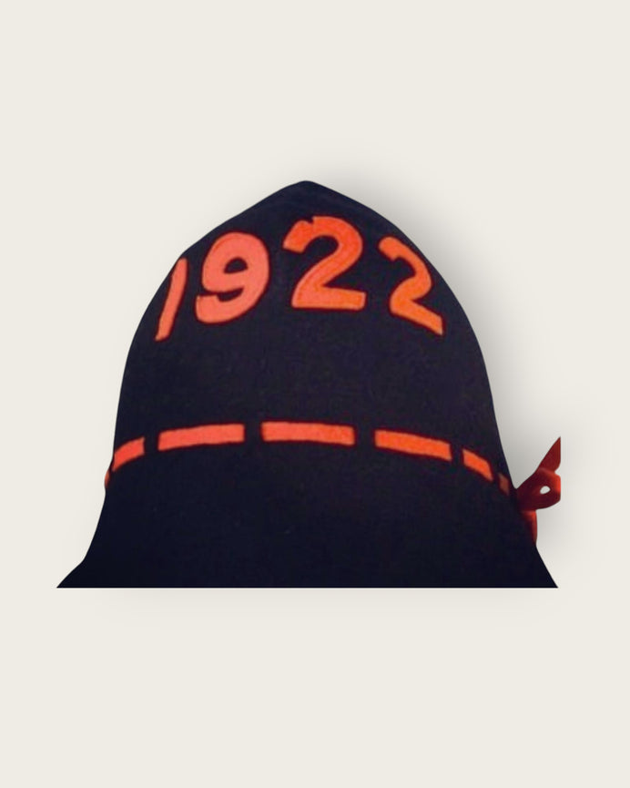 1920s felt 1922 hat. Cuz everyday is Halloween.